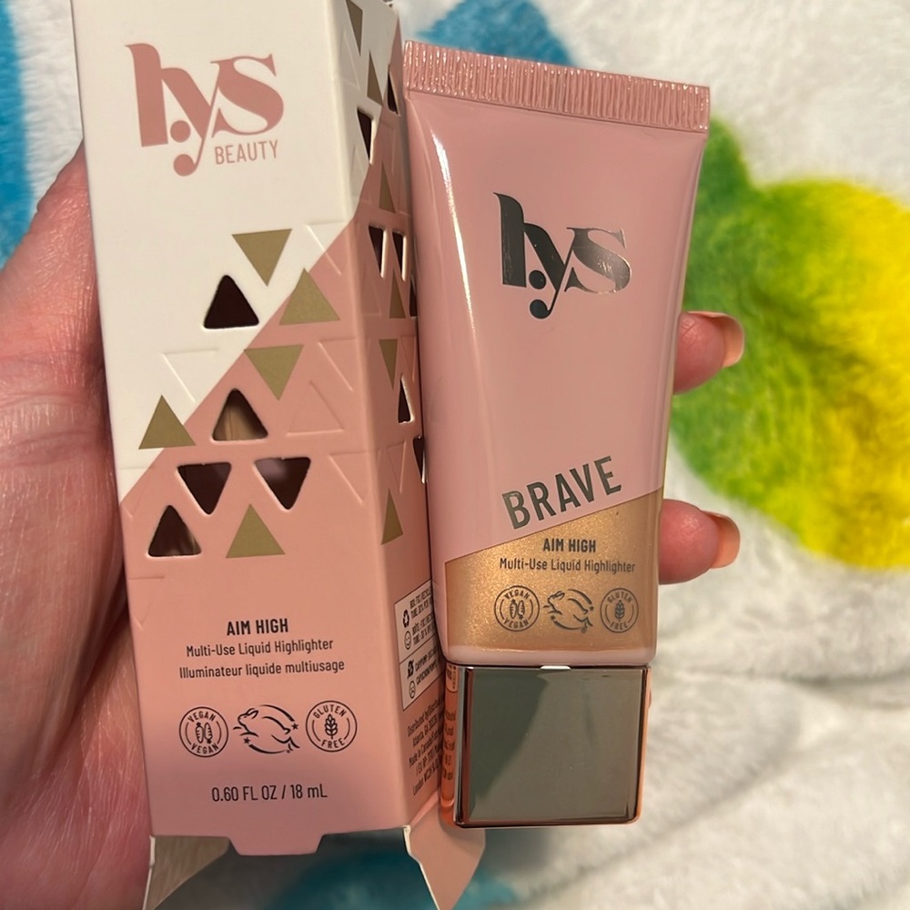 Lys beauty aim high liquid hilight